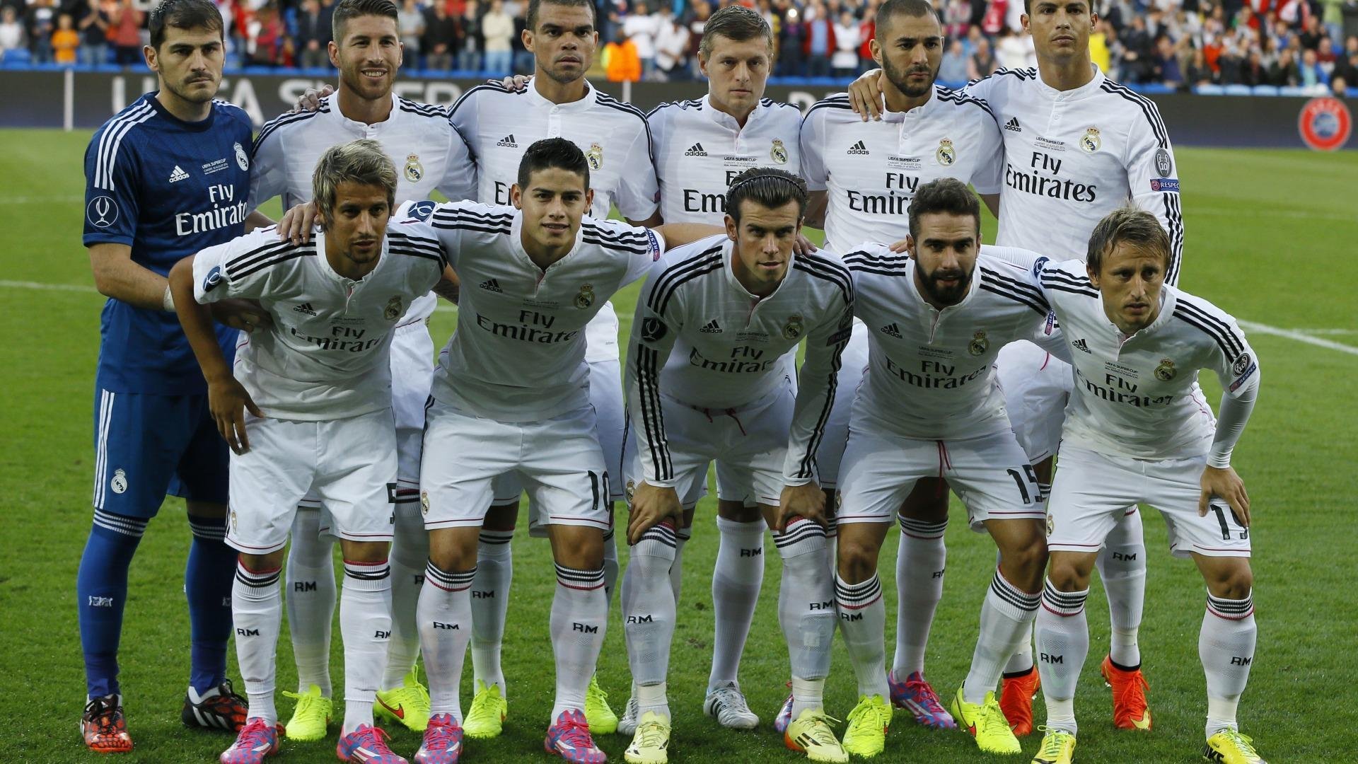 《堡垒之夜》“未来光影”创意盛典,玩家作品震撼全场!